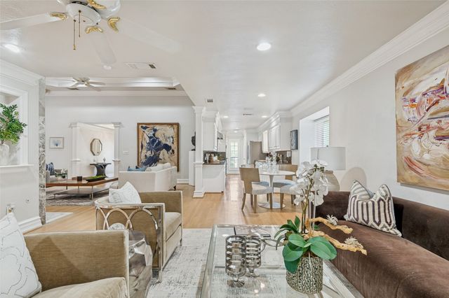 5322 W Mockingbird Lane, Dallas, TX 75209