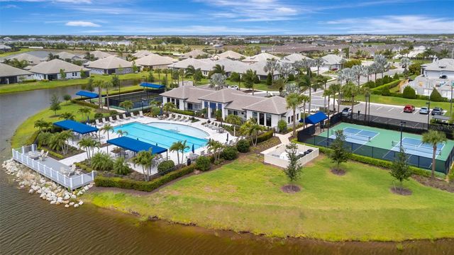 18173 CHERISHED LOOP, Bradenton, FL 34211