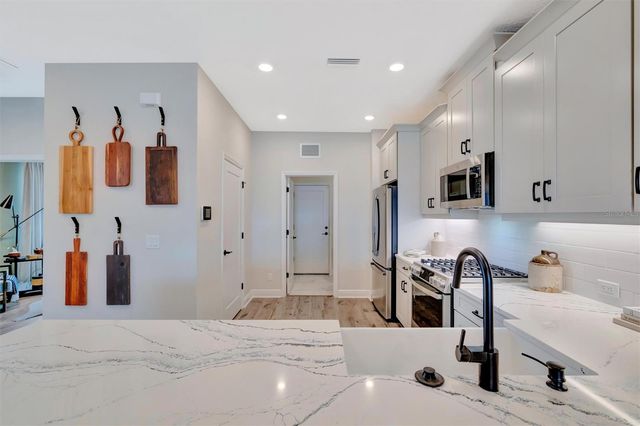 18173 CHERISHED LOOP, Bradenton, FL 34211