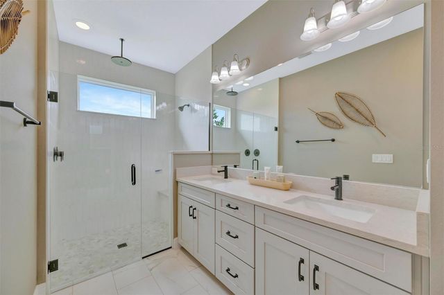 18173 CHERISHED LOOP, Bradenton, FL 34211