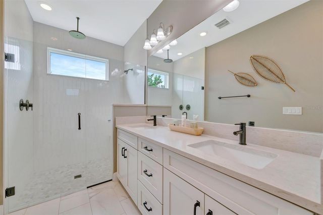 18173 CHERISHED LOOP, Bradenton, FL 34211