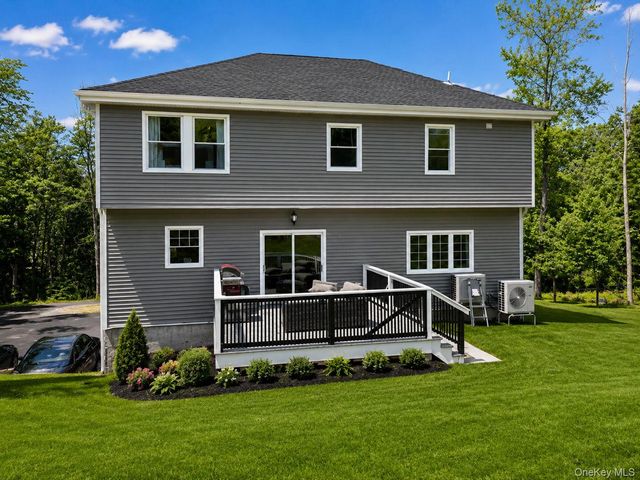 18 Fernglade Court, Monroe, NY 10950
