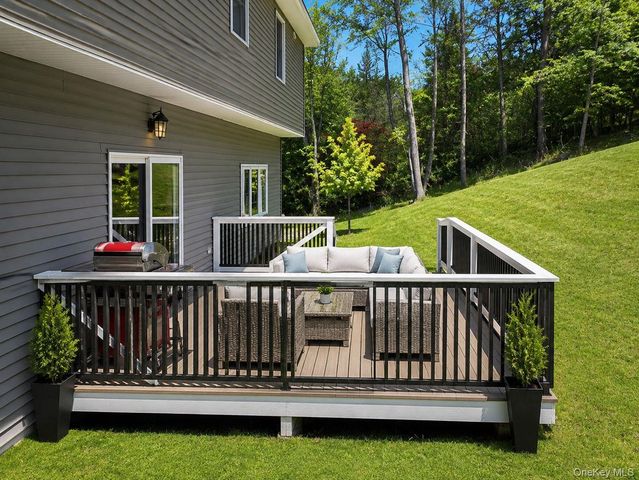 18 Fernglade Court, Monroe, NY 10950