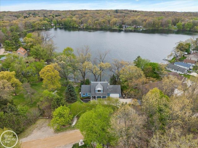 5231 Mattawa Drive, Independence Twp, MI 48348