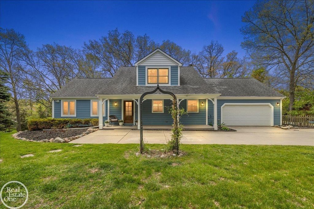 5231 Mattawa Drive, Independence Twp, MI 48348