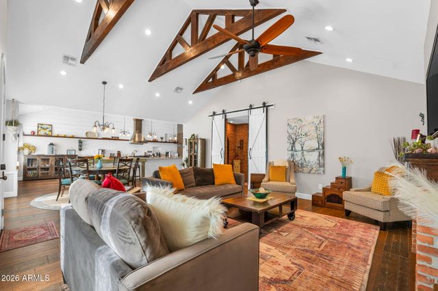 4402 E TURNEY Avenue, Phoenix, AZ 85018