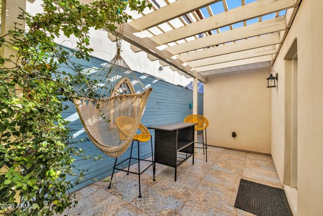 4402 E TURNEY Avenue, Phoenix, AZ 85018