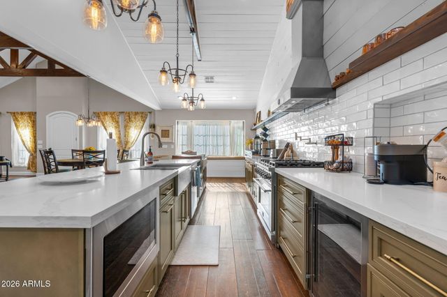 4402 E TURNEY Avenue, Phoenix, AZ 85018