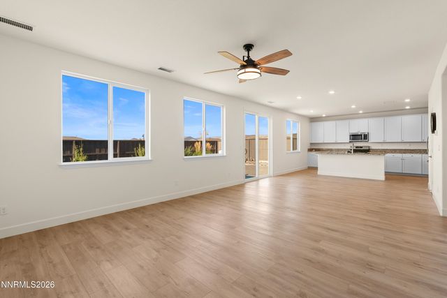 2234 Great Bluffs Lane, Sparks, NV 89436