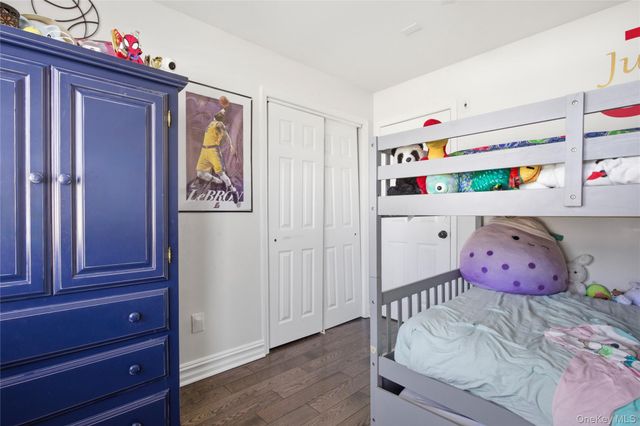 254 40th Street, Copiague, NY 11726