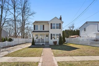 254 40th Street, Copiague, NY 11726