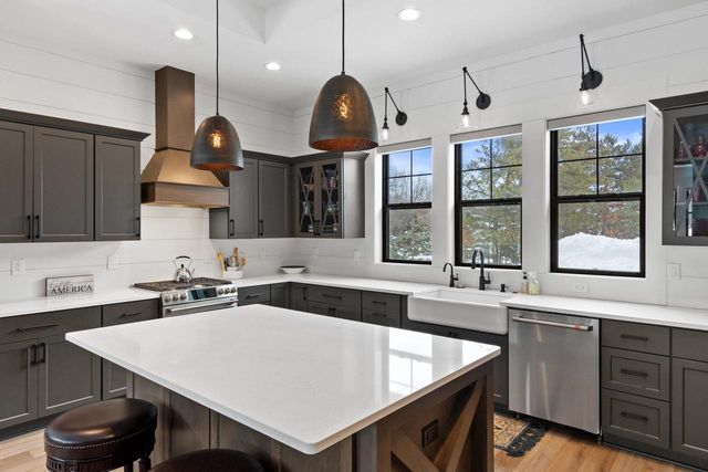 375 Pinehurst Drive, Nekoosa, WI 54457