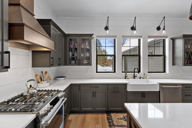 375 Pinehurst Drive, Nekoosa, WI 54457