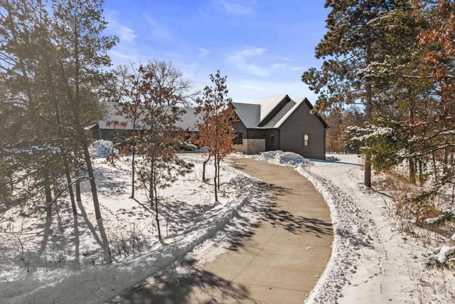 375 Pinehurst Drive, Nekoosa, WI 54457