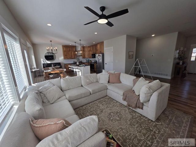 1104 Cypress Loop, Rexburg, ID 83440