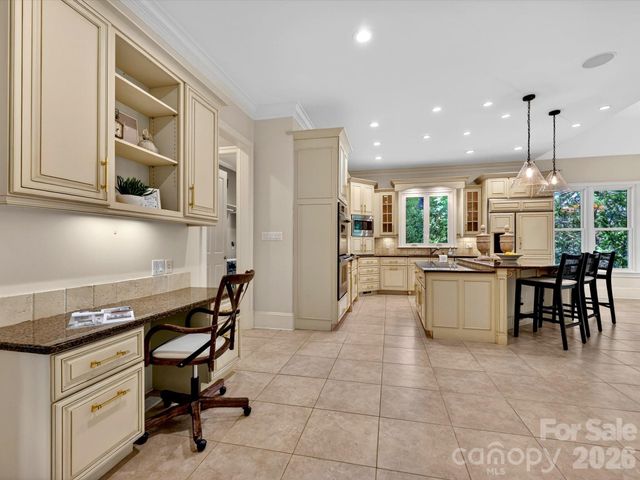 7510 Seton House Lane, Charlotte, NC 28277