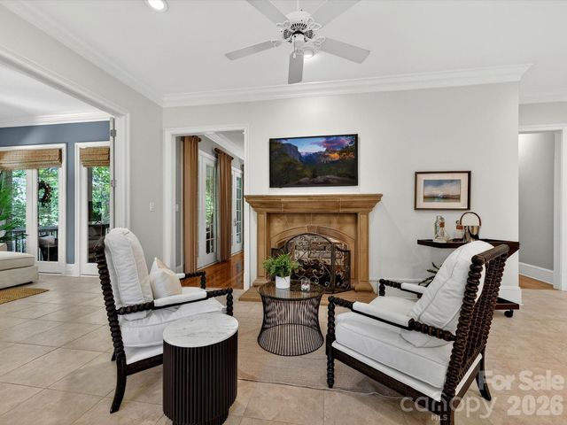 7510 Seton House Lane, Charlotte, NC 28277