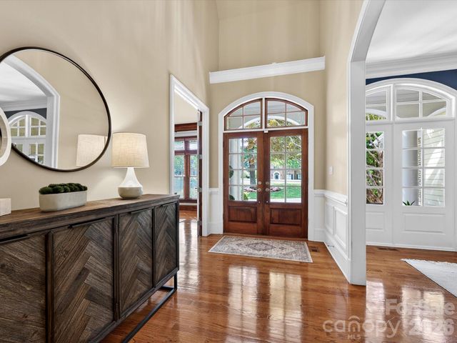 7510 Seton House Lane, Charlotte, NC 28277