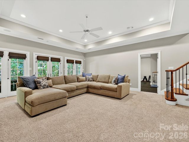 7510 Seton House Lane, Charlotte, NC 28277