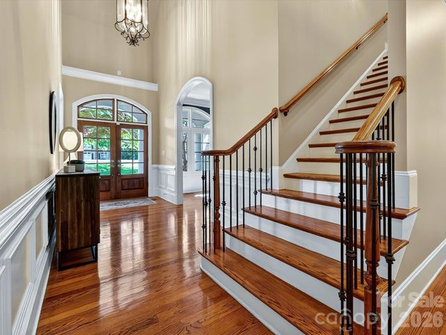 7510 Seton House Lane, Charlotte, NC 28277