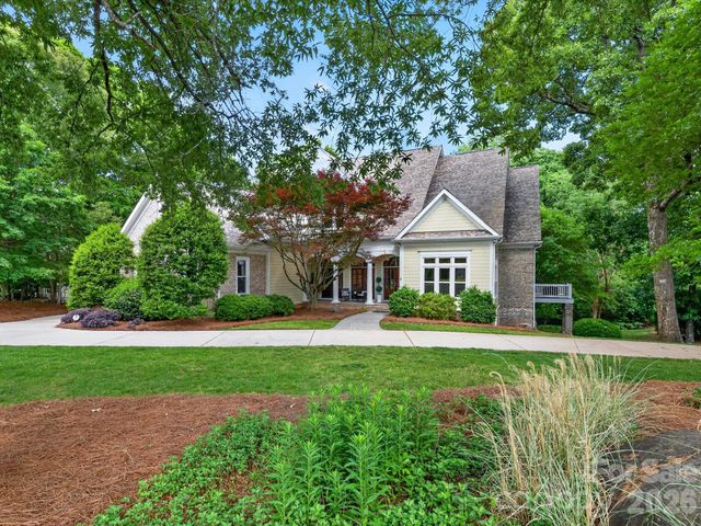 7510 Seton House Lane, Charlotte, NC 28277