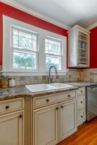 1125 S Crest Road, Rossville, GA 30741