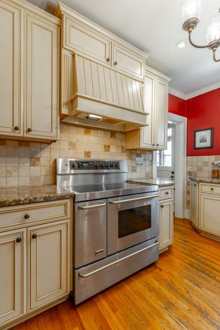 1125 S Crest Road, Rossville, GA 30741