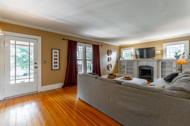 1125 S Crest Road, Rossville, GA 30741