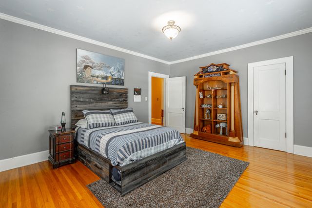 1125 S Crest Road, Rossville, GA 30741