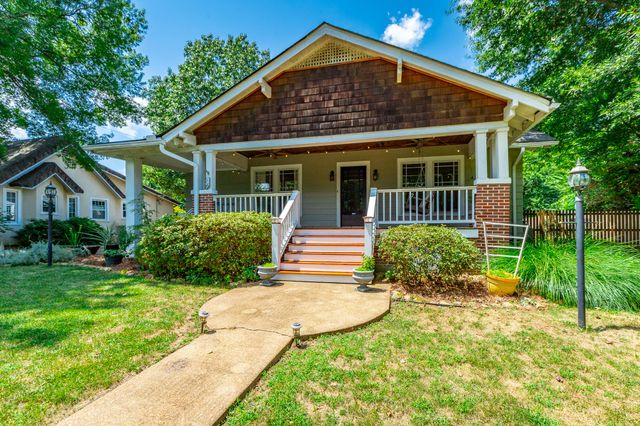 1125 S Crest Road, Rossville, GA 30741