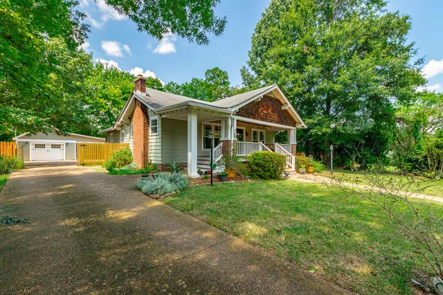 1125 S Crest Road, Rossville, GA 30741