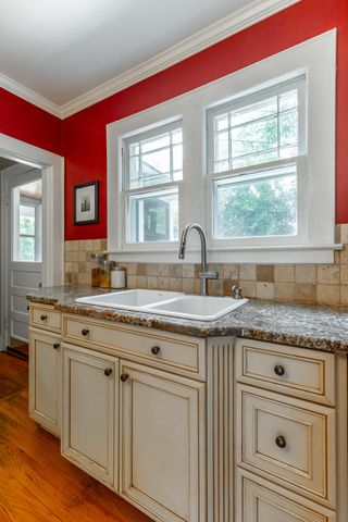 1125 S Crest Road, Rossville, GA 30741