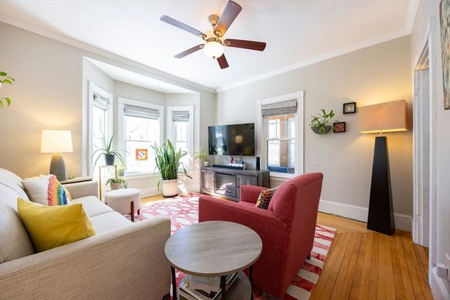 7 Elm St, Boston, MA 02136