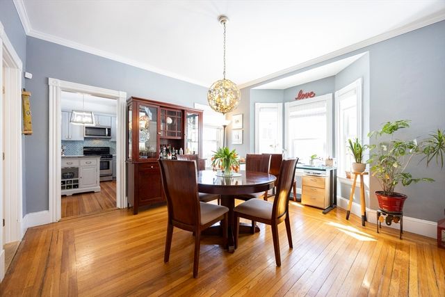 7 Elm St, Boston, MA 02136