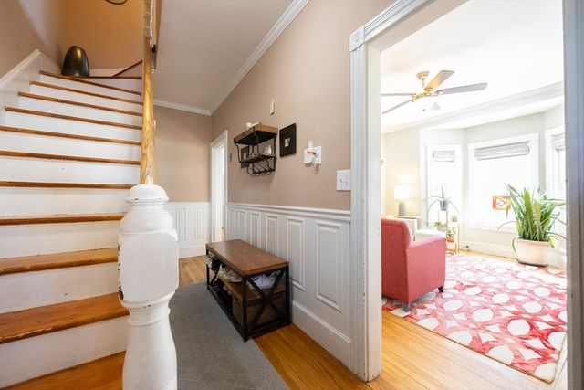 7 Elm St, Boston, MA 02136