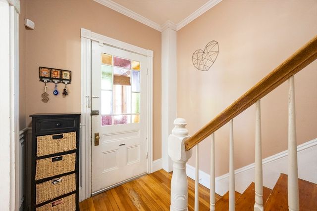 7 Elm St, Boston, MA 02136