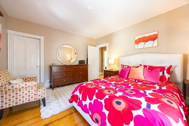 7 Elm St, Boston, MA 02136