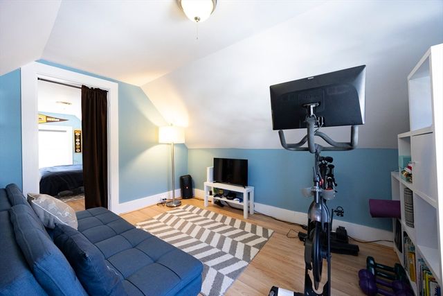 7 Elm St, Boston, MA 02136