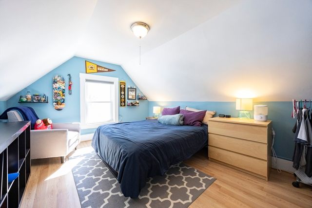 7 Elm St, Boston, MA 02136