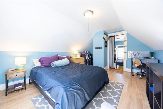 7 Elm St, Boston, MA 02136