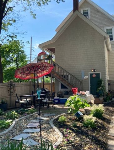 7 Elm St, Boston, MA 02136