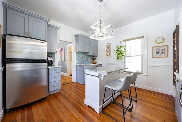 7 Elm St, Boston, MA 02136