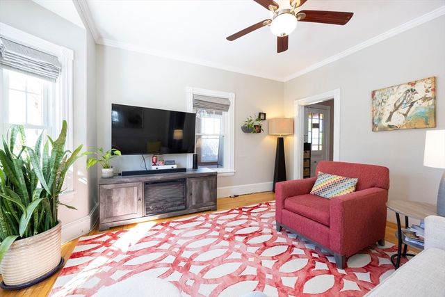 7 Elm St, Boston, MA 02136