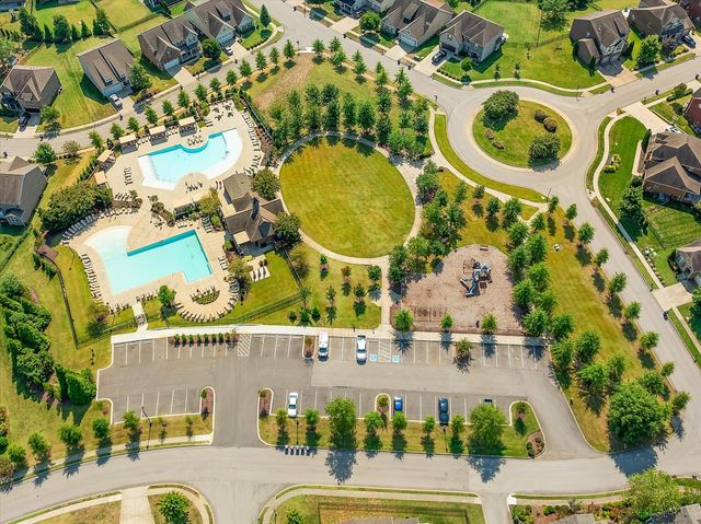 2599 Wellesley Square Dr, Thompsons Station, TN 37179