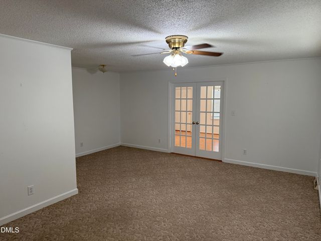 2992 Cherry Lane, Kinston, NC 28504