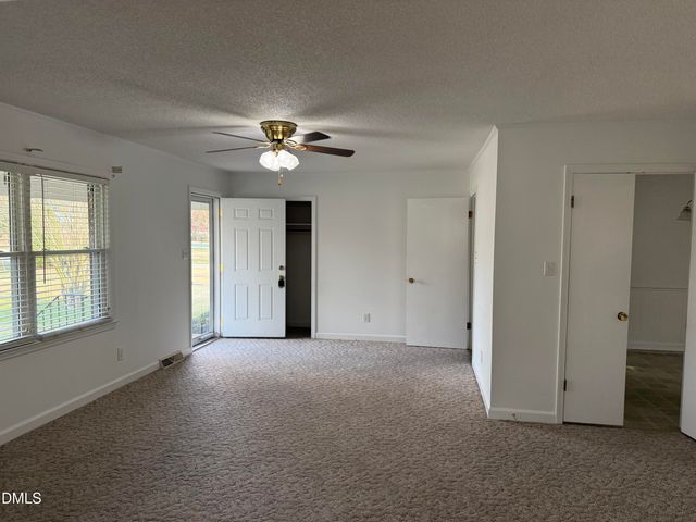 2992 Cherry Lane, Kinston, NC 28504