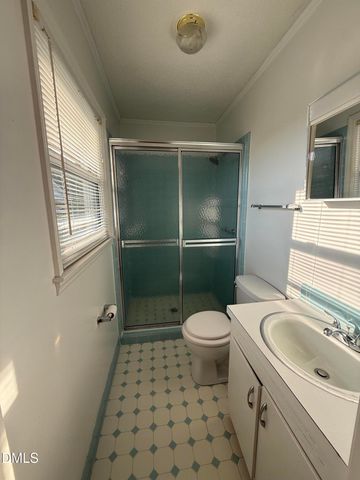 2992 Cherry Lane, Kinston, NC 28504