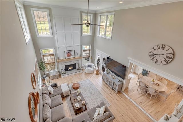 38 Still Hollow Rd, Tewksbury Twp., NJ 08833