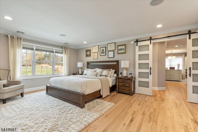 38 Still Hollow Rd, Tewksbury Twp., NJ 08833
