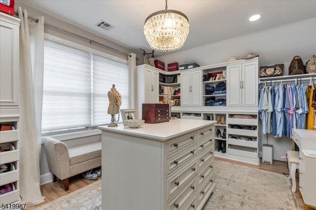 38 Still Hollow Rd, Tewksbury Twp., NJ 08833